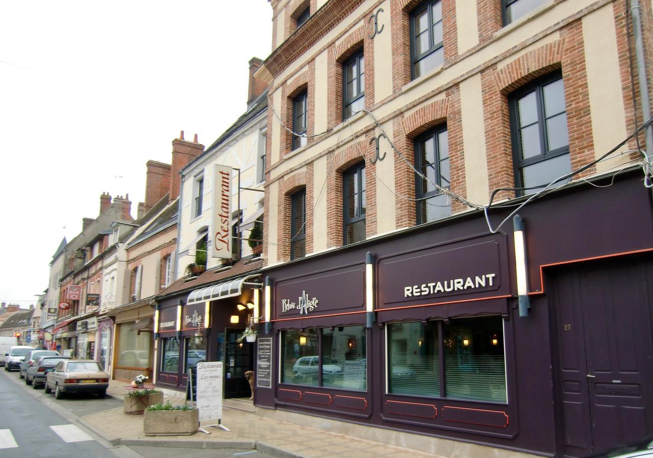 Logis Hotel-Restaurant Le Relais D'Aligre Châteauneuf-en-Thymerais Zewnętrze zdjęcie