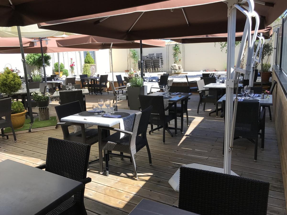 Logis Hotel-Restaurant Le Relais D'Aligre Châteauneuf-en-Thymerais Zewnętrze zdjęcie